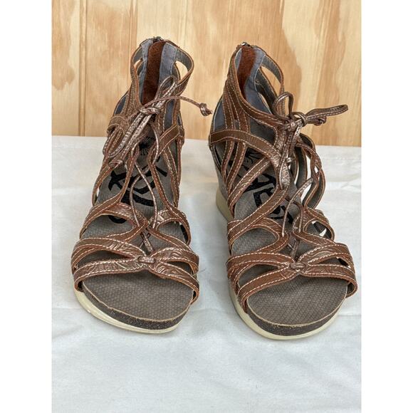 OTBT Nomadic Strappy Leather Zip Back Wedge Sandal 8.5 - Picture 3 of 8